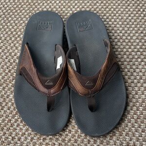 Reef Men's Dark Brown Flip Flops